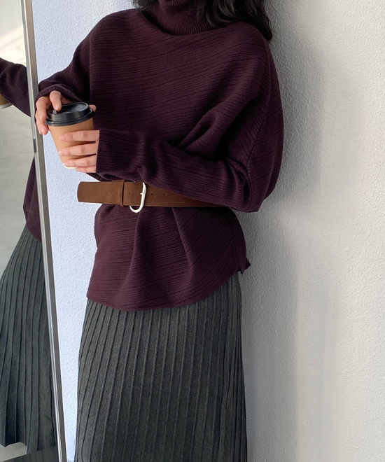 ハイネックドルマンスリーブトップス