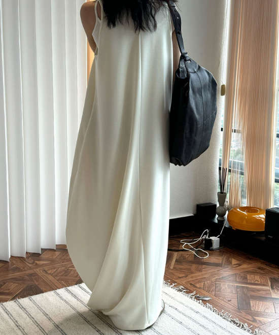 ルーズソフトタッチノースリーブワンピース