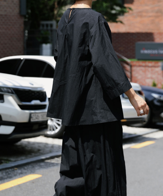 レースアップドロストシャツ