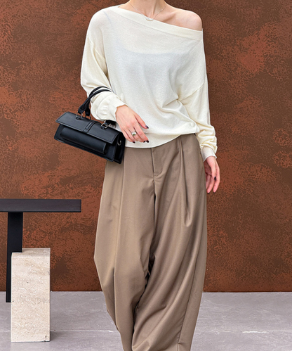 オフショルダーニットトップス