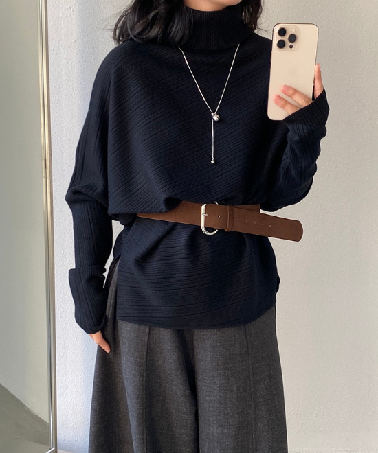 ハイネックドルマンスリーブトップス