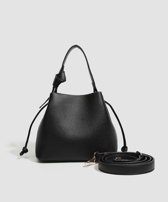 シンプルバスケットバッグ