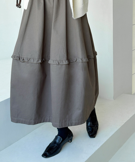 ニーフリルフレアロングスカート