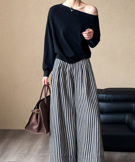 オフショルダーニットトップス