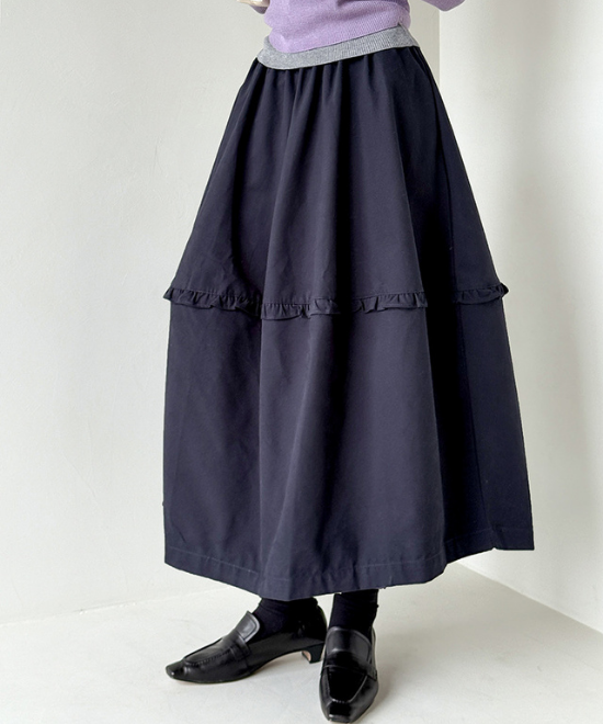 ニーフリルフレアロングスカート