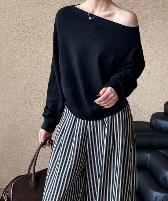 オフショルダーニットトップス