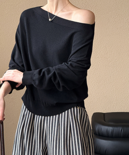 オフショルダーニットトップス