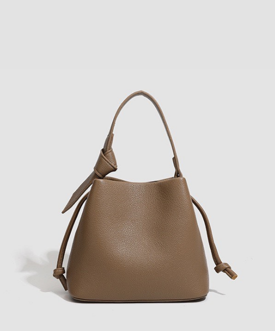 シンプルバスケットバッグ