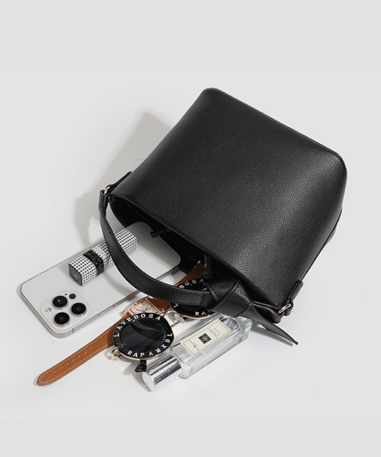 シンプルバスケットバッグ