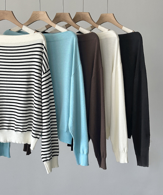 オフショルダーニットトップス