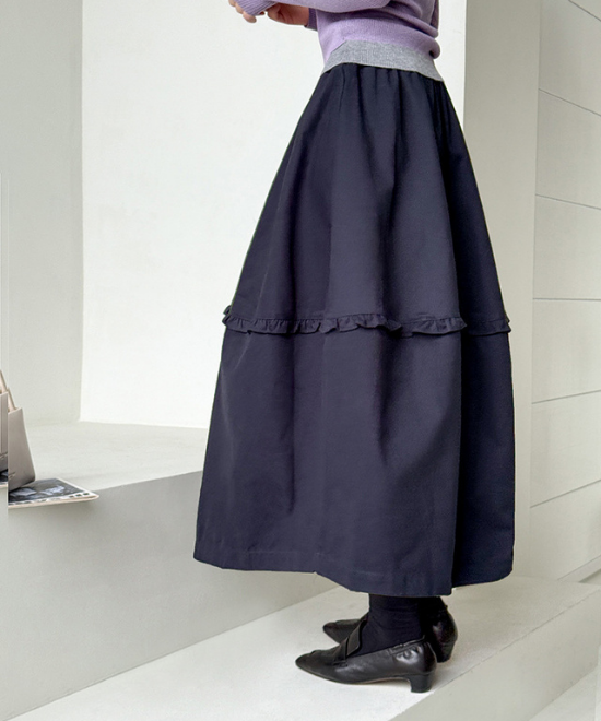 ニーフリルフレアロングスカート