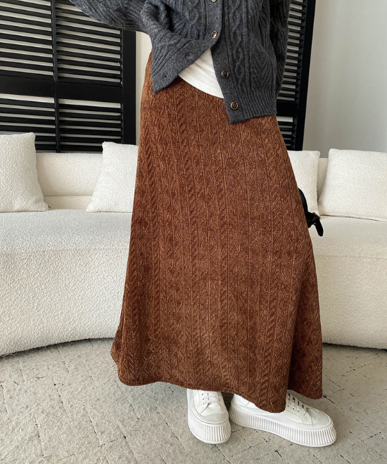 レース編みハイウエストロングスカート