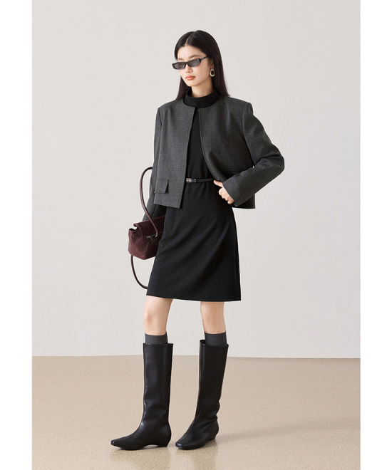 セミタートルネックニットワンピース