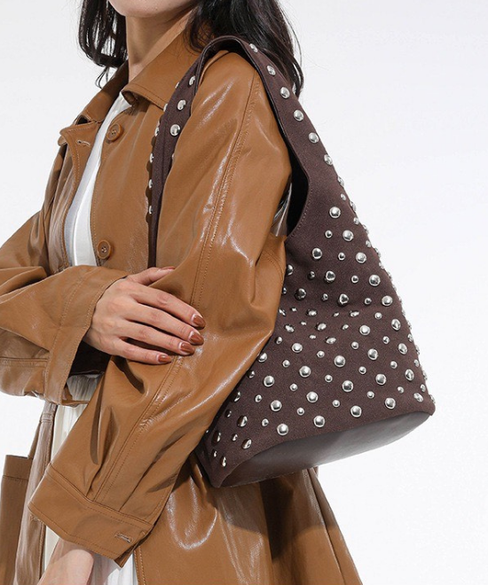スタッズハンドバッグ