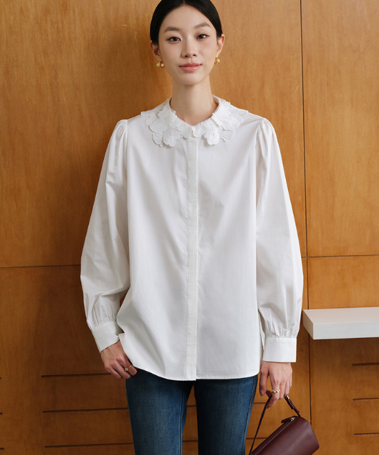 レースカラーホワイトシャツ