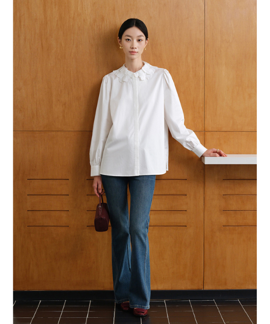 レースカラーホワイトシャツ