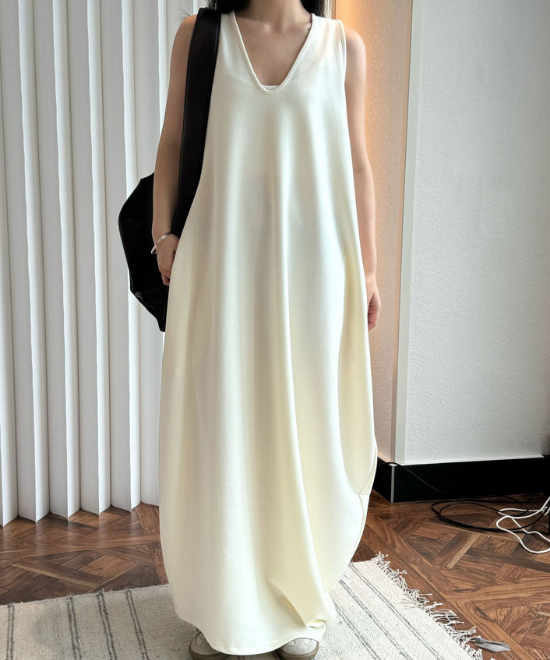 ルーズソフトタッチノースリーブワンピース