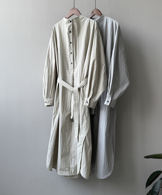 ハイネックボタンヴィンテージシャツワンピース