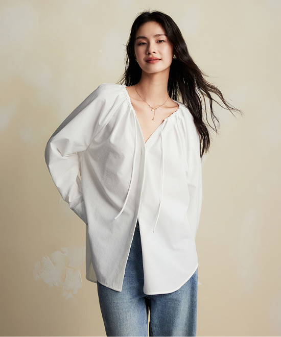 ドローストリングネックプリーツシャツ