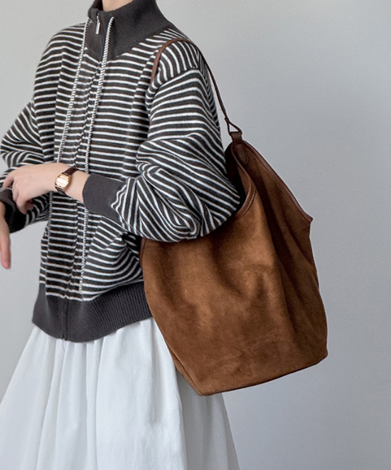 Y字カットスエードトートバッグ