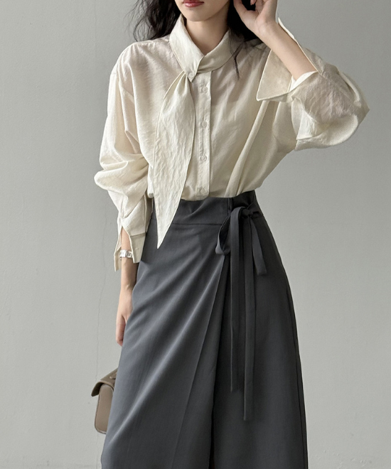 フレンチスカーフスリミングシャツ