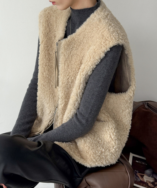 ノーカラーボアベスト