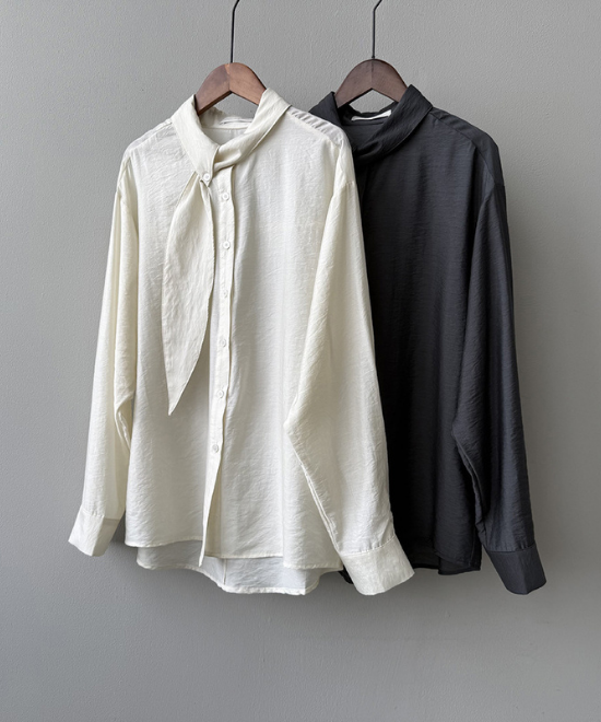 フレンチスカーフスリミングシャツ