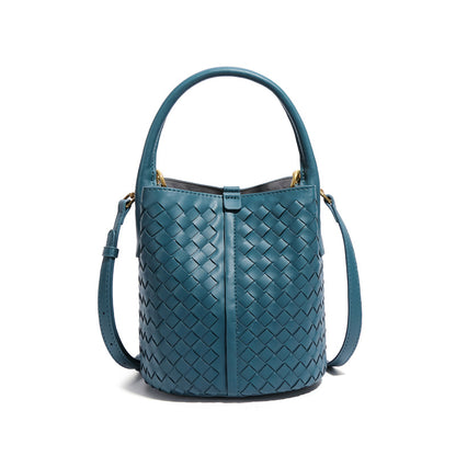 シンプルバケットバッグ