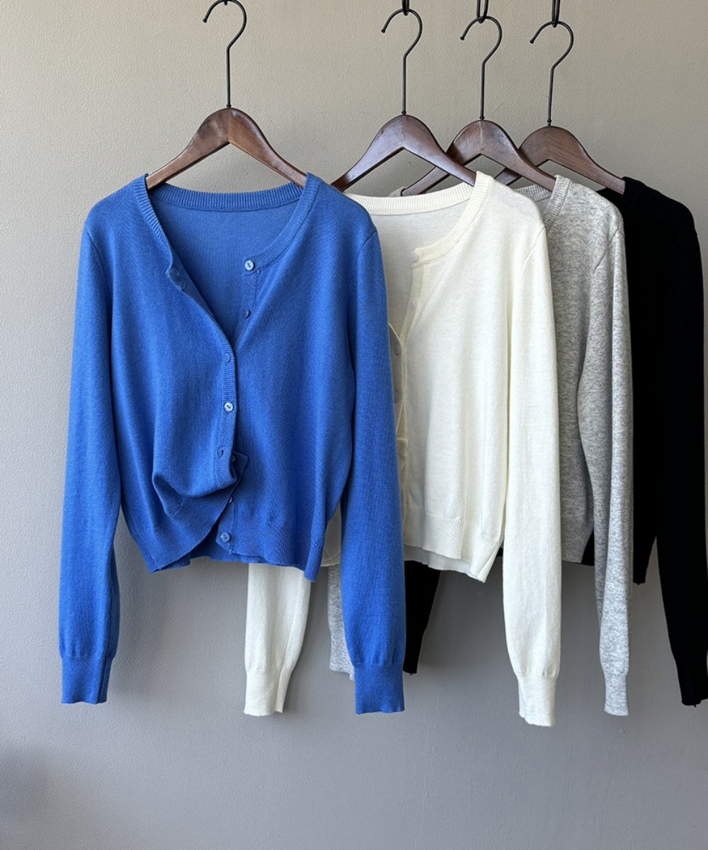 Simple round neck knit cardigan