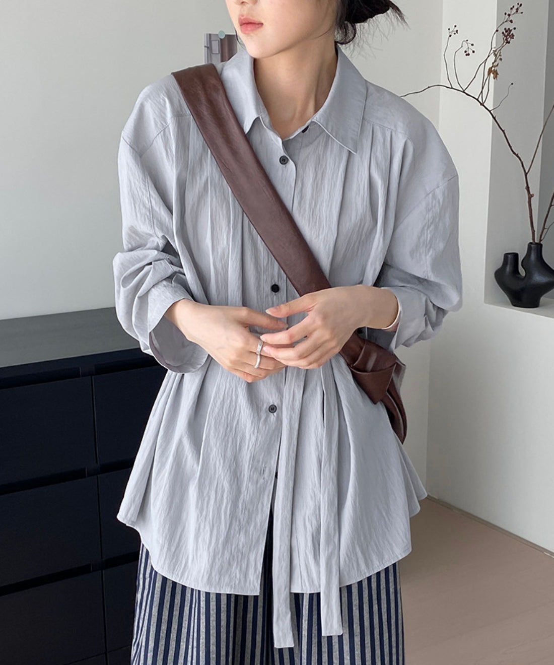 Front tack Thai design loose shirt