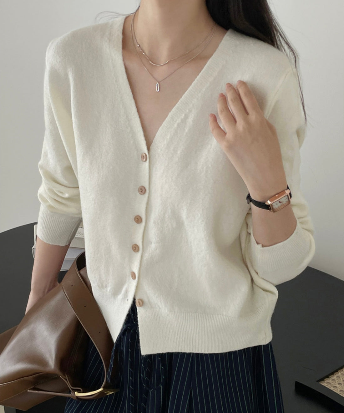 V neck knit soft cardigan