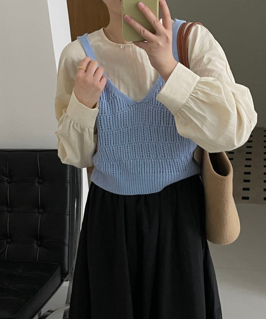 Soft sleeve simple blouse